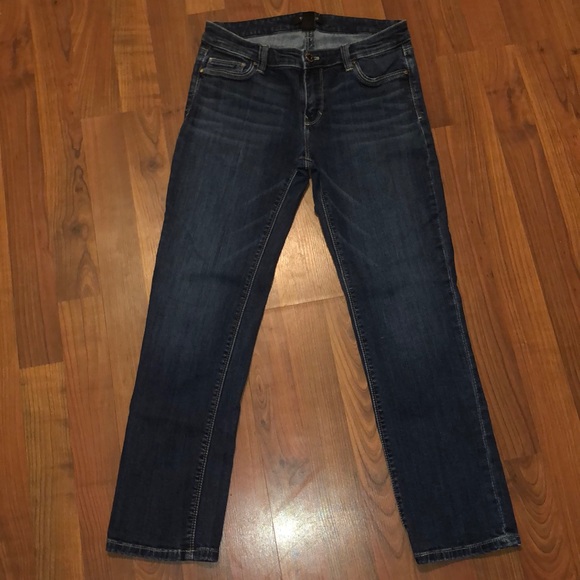 White House Black Market Denim - EUC-White House Black Market crop Jeans